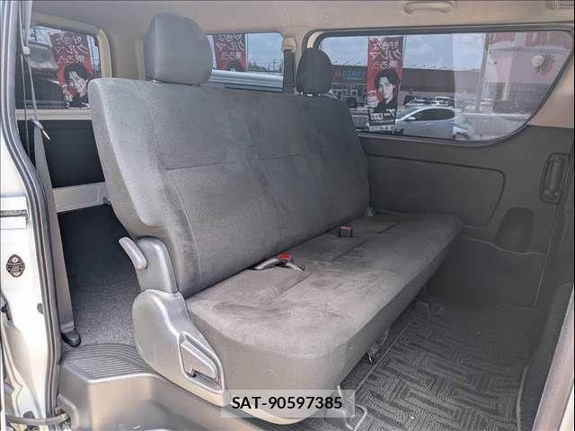 Toyota HIACE VAN 2021-06 8132725-10