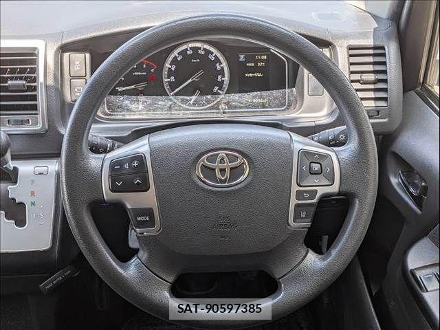 Toyota HIACE VAN 2021-06 8132725-12