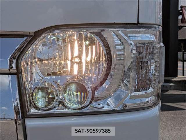 Toyota HIACE VAN 2021-06 8132725-13