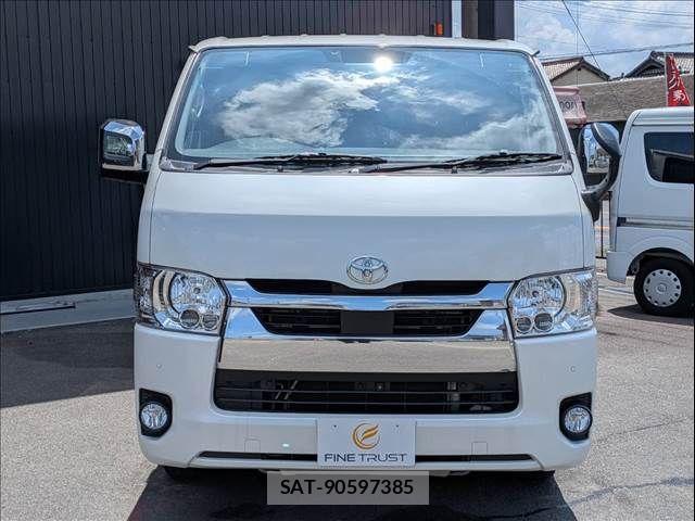 Toyota HIACE VAN 2021-06 8132725-16