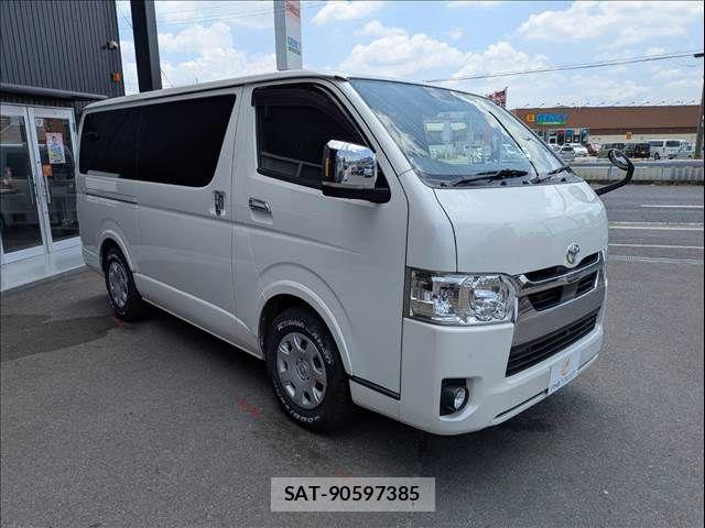 Toyota HIACE VAN 2021-06 8132725-17