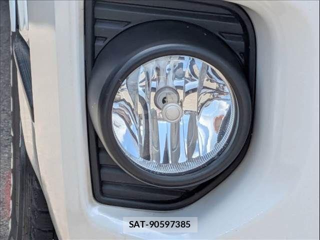 Toyota HIACE VAN 2021-06 8132725-26
