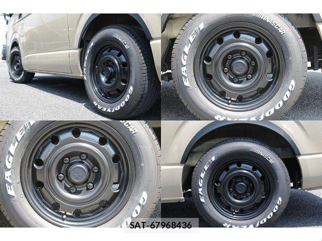 Toyota HIACE VAN 2024-01 8132706-11