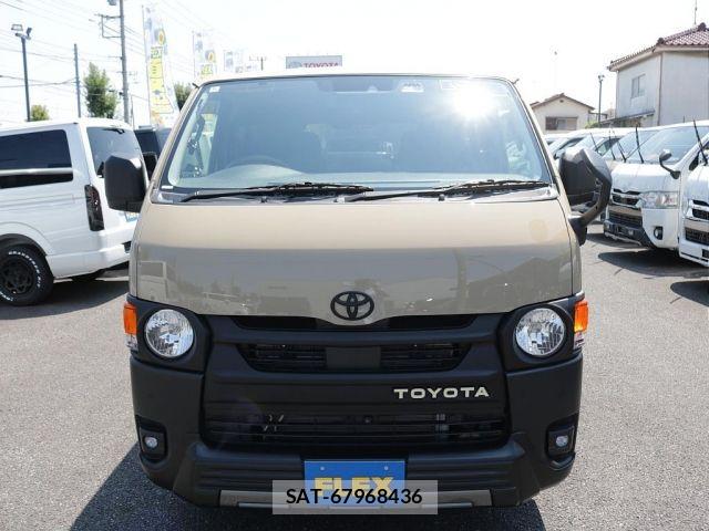 Toyota HIACE VAN 2024-01 8132706-4