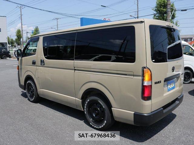 Toyota HIACE VAN 2024-01 8132706-6