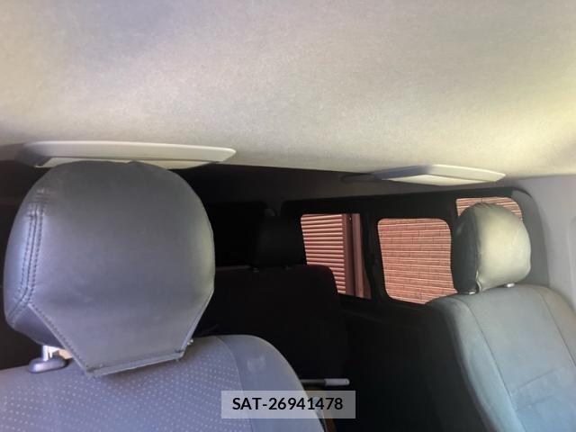 Toyota HIACE VAN 2015-01 8132742-15