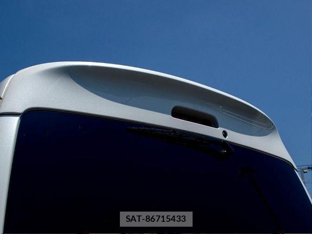 Toyota HIACE VAN 2015-01 8132721-11