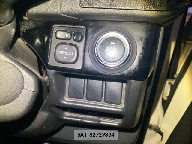 Toyota HIACE VAN 2015-03 8132741-14