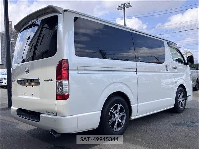 Toyota HIACE VAN 2020-11 8132720-14