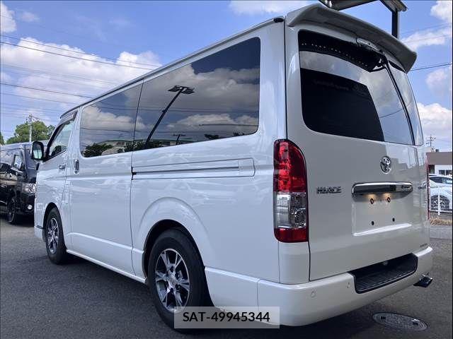 Toyota HIACE VAN 2020-11 8132720-15