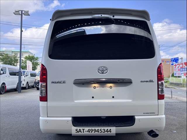 Toyota HIACE VAN 2020-11 8132720-2