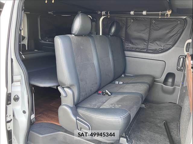 Toyota HIACE VAN 2020-11 8132720-7