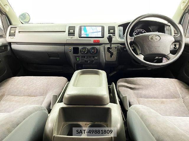 Toyota HIACE VAN 2006-11 8146887-1