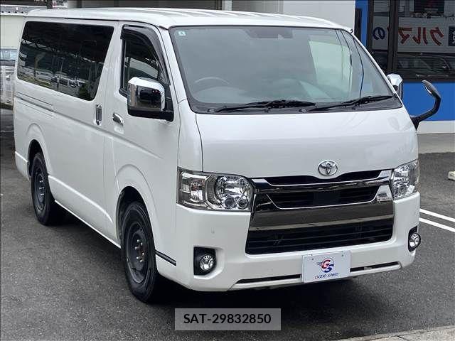 Toyota HIACE VAN 2021-04 8146878-14