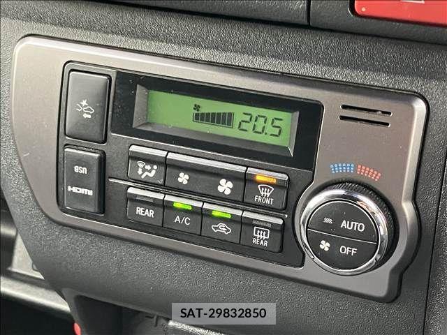 Toyota HIACE VAN 2021-04 8146878-5