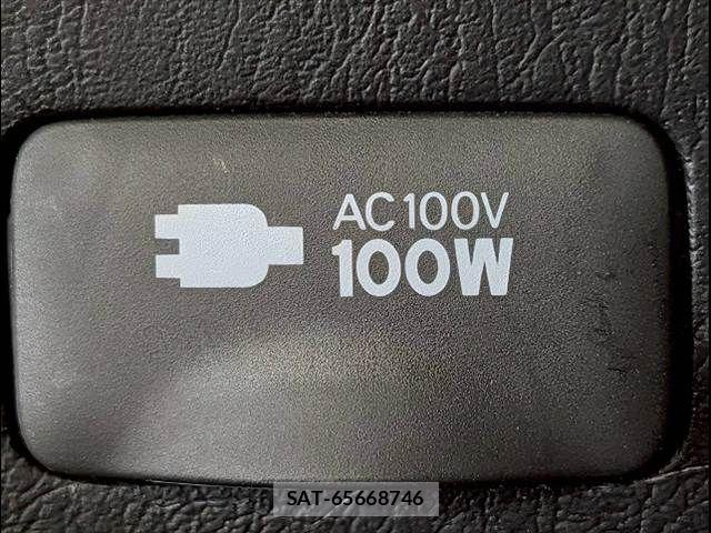 Toyota HIACE VAN 2024-06 8146874-9