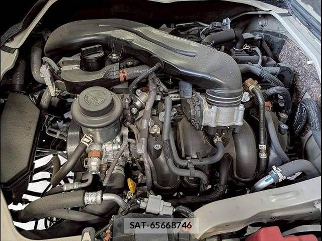 Toyota HIACE VAN 2024-06 8146874-17