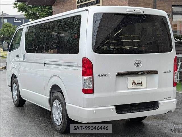 Toyota HIACE VAN 2026-05 8146872-16