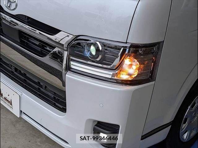 Toyota HIACE VAN 2026-05 8146872-19