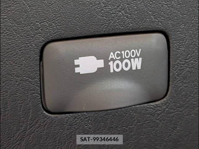 Toyota HIACE VAN 2026-05 8146872-8