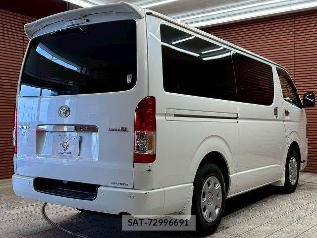 Toyota HIACE VAN 2022-08 8146881-15