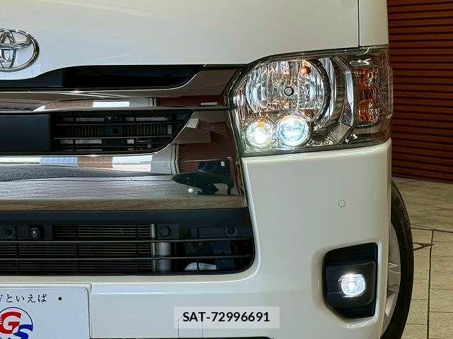 Toyota HIACE VAN 2022-08 8146881-18