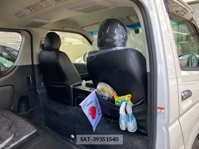 Toyota HIACE VAN 2015-11 8146888-10