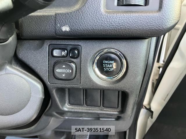Toyota HIACE VAN 2015-11 8146888-13