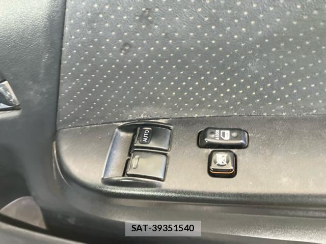 Toyota HIACE VAN 2015-11 8146888-14