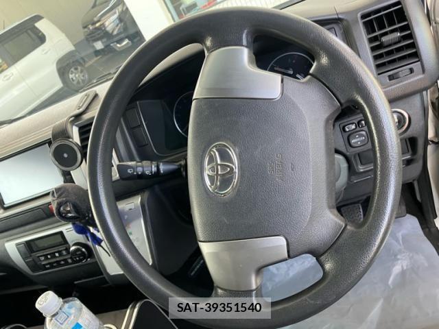 Toyota HIACE VAN 2015-11 8146888-15