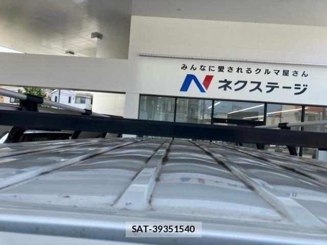 Toyota HIACE VAN 2015-11 8146888-17