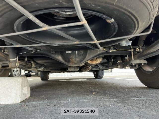 Toyota HIACE VAN 2015-11 8146888-18