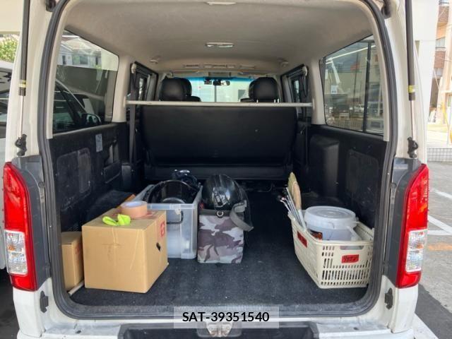 Toyota HIACE VAN 2015-11 8146888-20