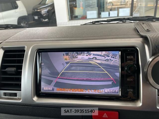Toyota HIACE VAN 2015-11 8146888-24