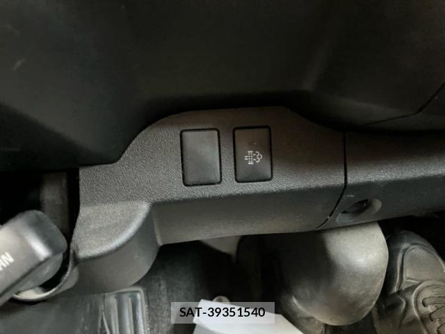 Toyota HIACE VAN 2015-11 8146888-27