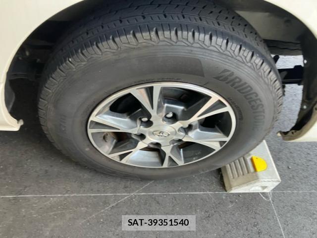 Toyota HIACE VAN 2015-11 8146888-6