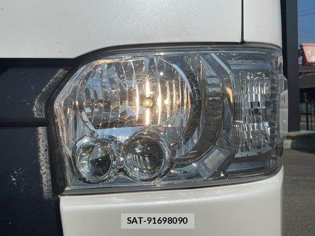 Toyota HIACE VAN 2020-12 8146882-17
