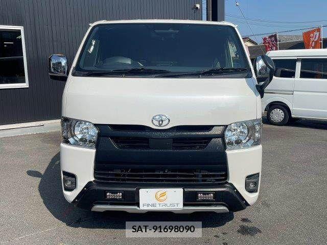 Toyota HIACE VAN 2020-12 8146882-20