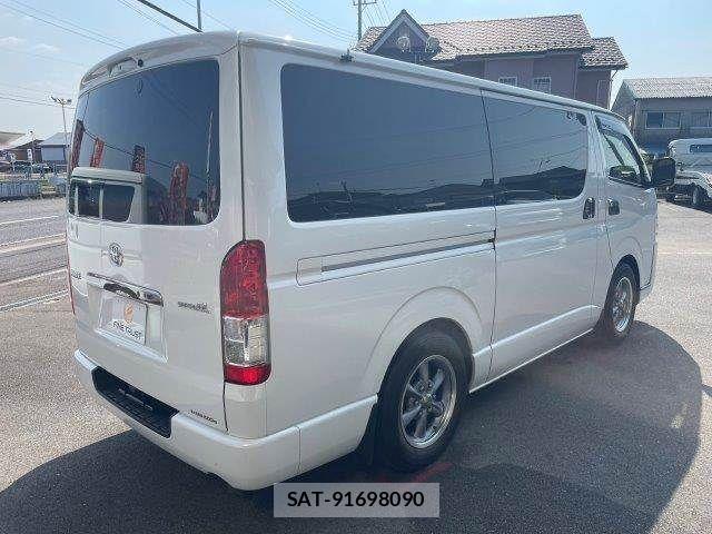 Toyota HIACE VAN 2020-12 8146882-23
