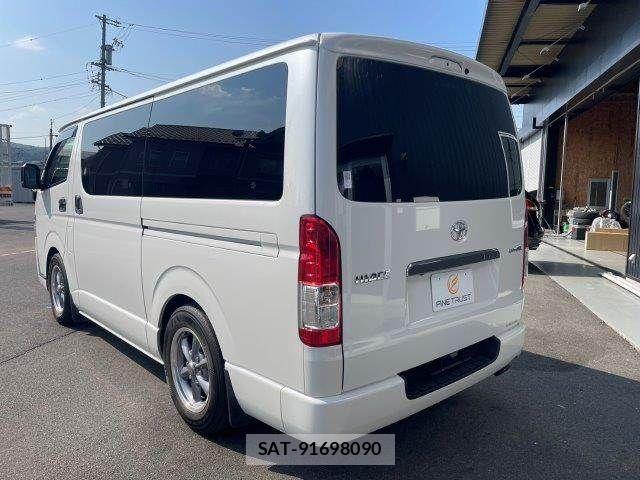 Toyota HIACE VAN 2020-12 8146882-25