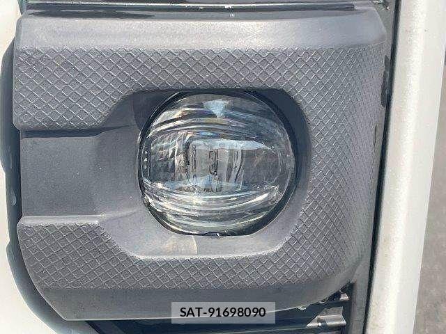 Toyota HIACE VAN 2020-12 8146882-29