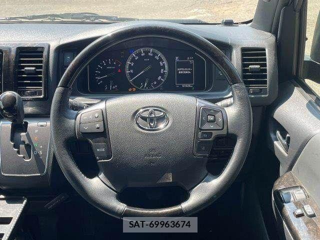 Toyota HIACE VAN 2022-12 8146877-13