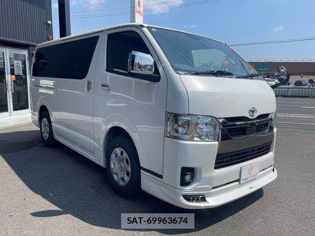 Toyota HIACE VAN 2022-12 8146877-18