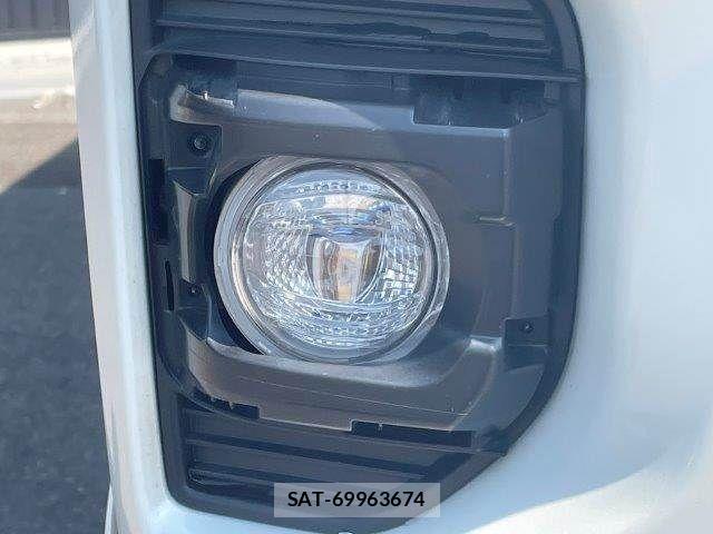 Toyota HIACE VAN 2022-12 8146877-27