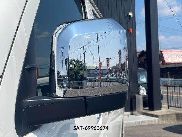 Toyota HIACE VAN 2022-12 8146877-28