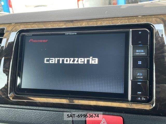 Toyota HIACE VAN 2022-12 8146877-3