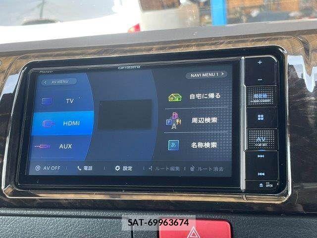 Toyota HIACE VAN 2022-12 8146877-6