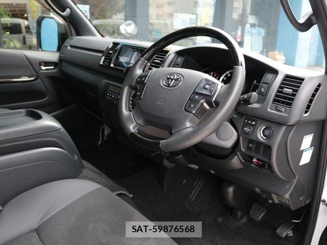 Toyota HIACE VAN 2023-01 8146873-9