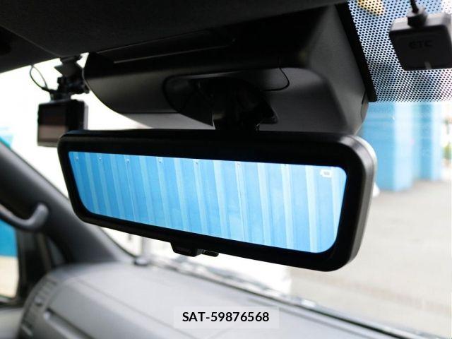 Toyota HIACE VAN 2023-01 8146873-15