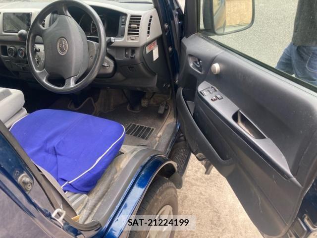 Toyota HIACE VAN 2008-06 8159429-17